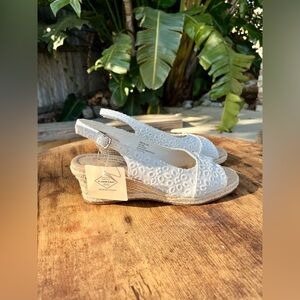St John’s Bay White Eyelet Wedge NEW